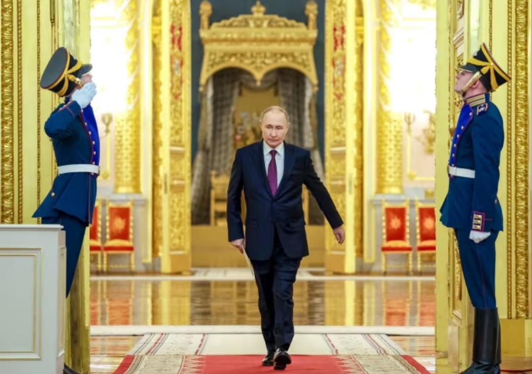 新闻快讯——克宫：普京受邀加入特朗普加沙“和平委员会”！
消息来源CNN