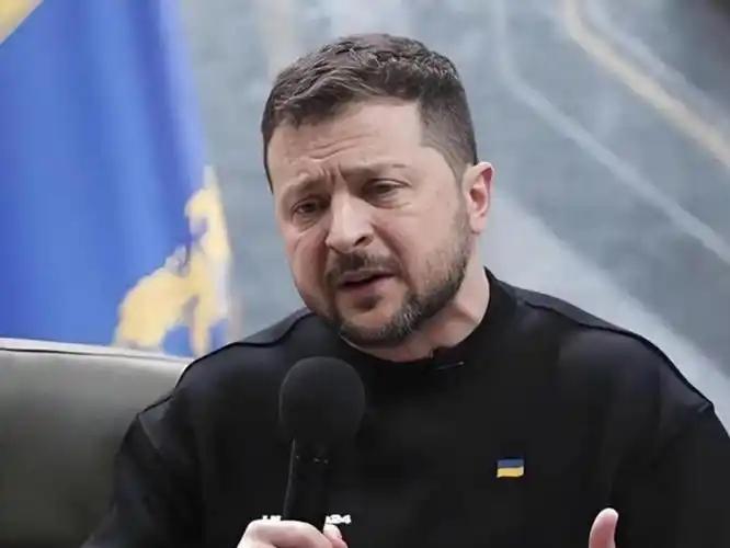 美俄全看走眼了！谁都没想到，阻碍俄乌和平的根本不是泽连斯基，而是藏在他身后的“大