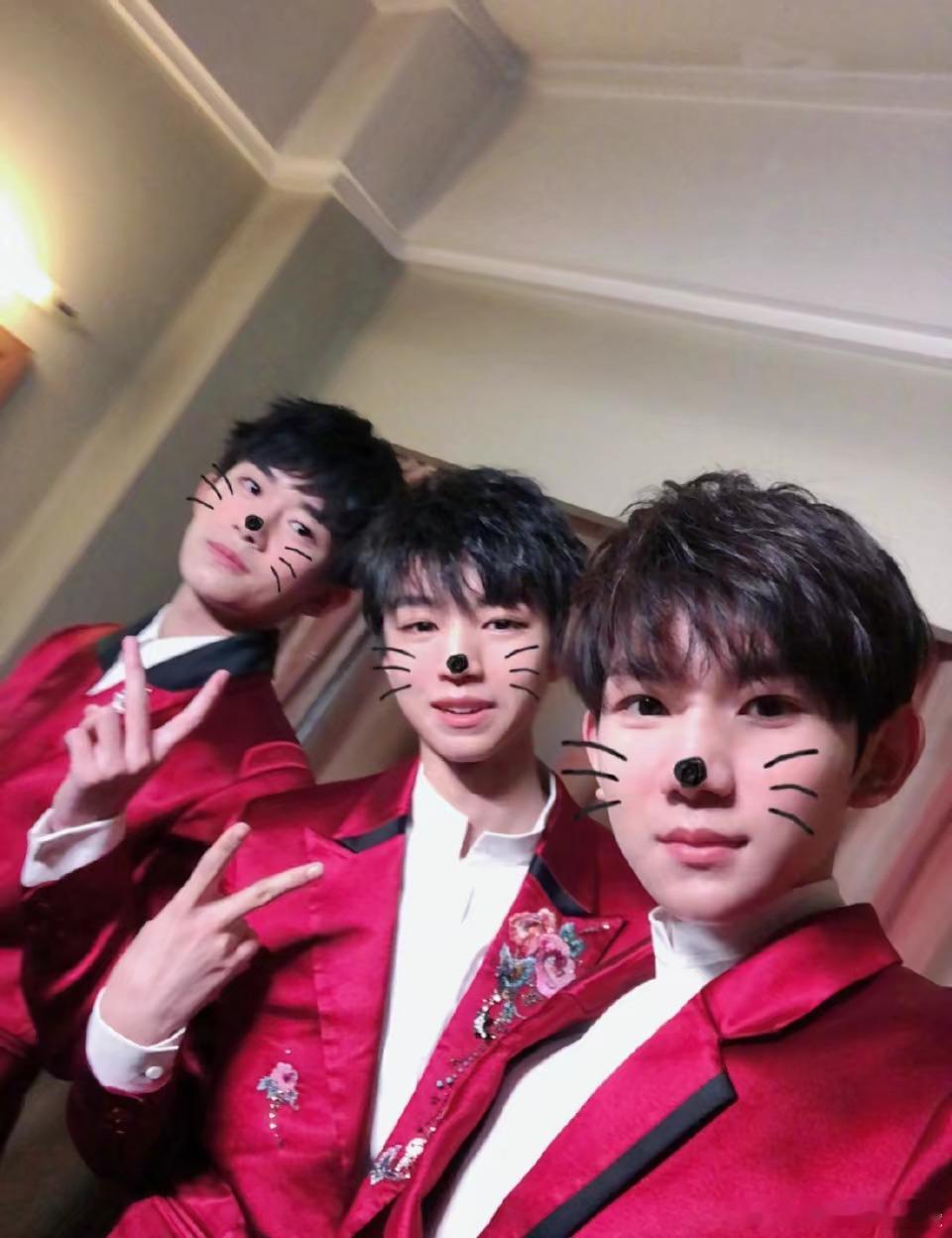我们的少年时代提名过金鹰奖 回看演员阵容真的堪称梦幻，TFBOYS、薛之谦、张子
