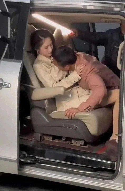 演员的信念感是真牛啊...这一般人可忍不了这种。 