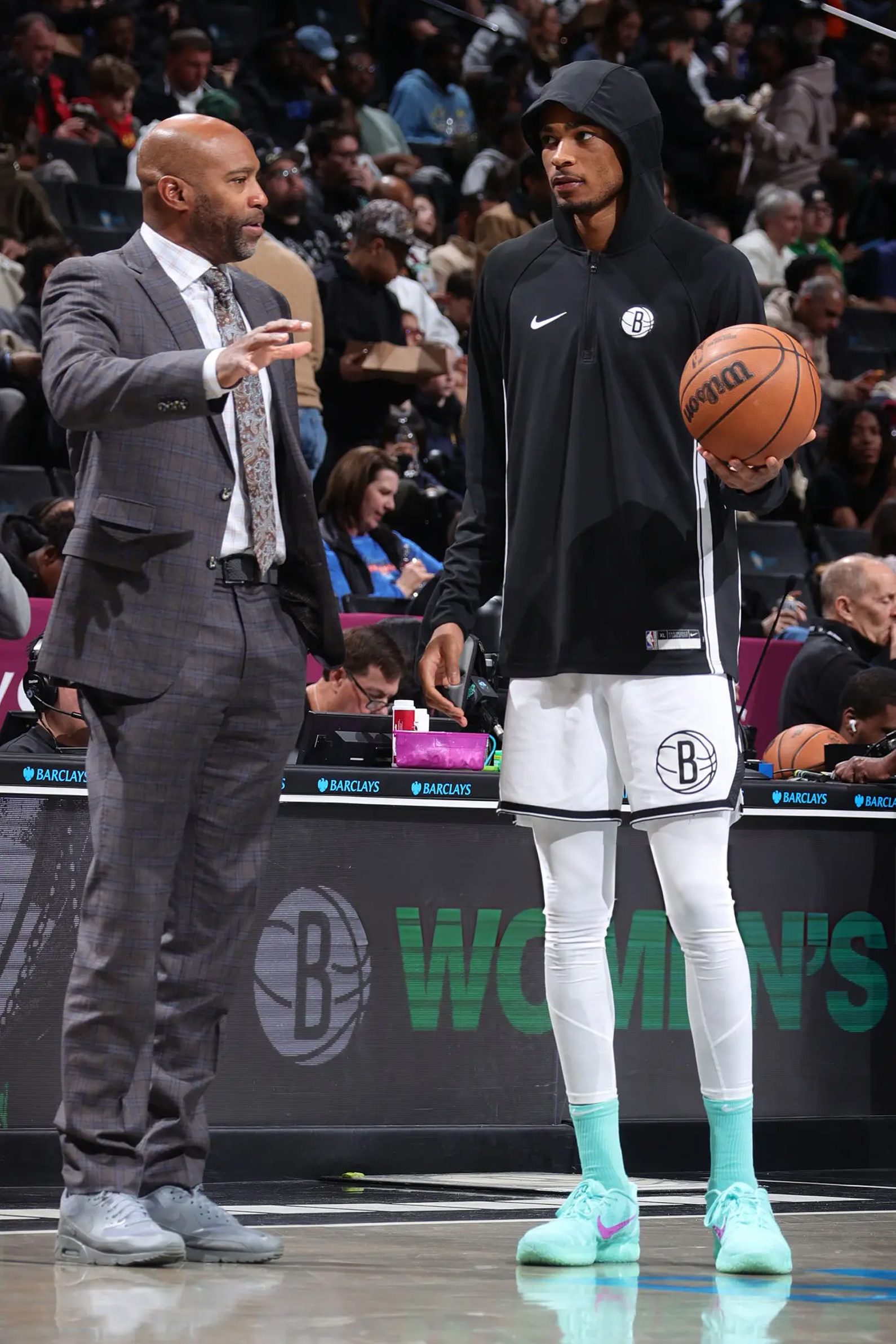 绅士版VC：小克，这个球你把人过了冲进去直接扣就行，学会了吧？雷霆vs篮网 文斯