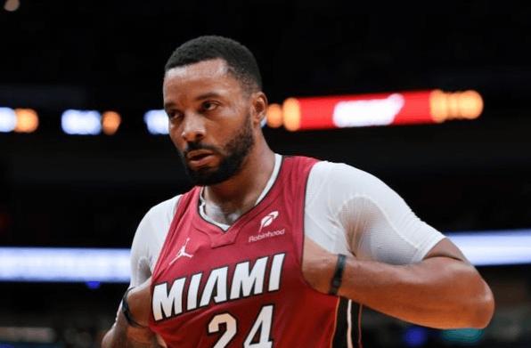 鲍威尔36分7记三分，帮助热火118-112挑落东部第一活塞，近四场场均27分