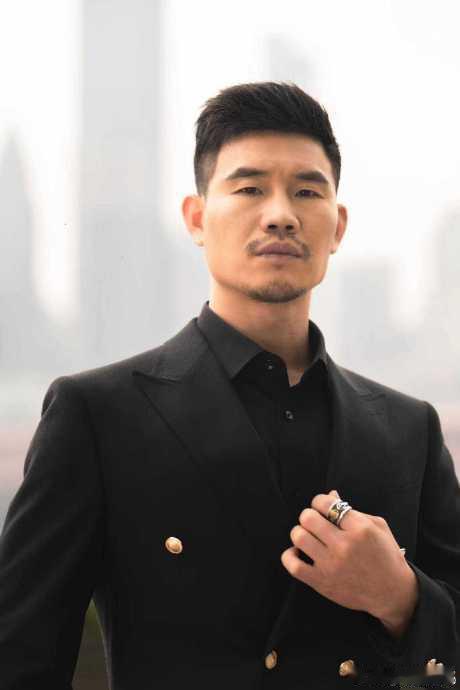 嘎子说结婚了不耽误他谈恋爱5 月 6 日，曾因 “小兵张嘎” 一角深入人心的谢孟