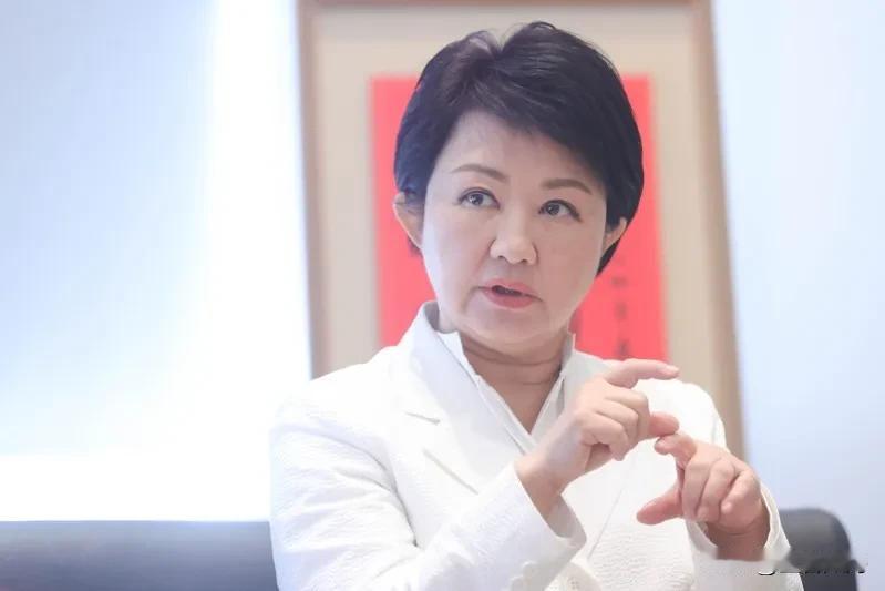 卢秀燕新布局曝光？蓝委叶元之回应证实了！

日前，外界传出卢秀燕会在交棒台中之后