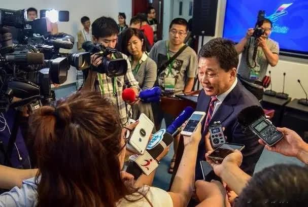 长期以来，公众对前苏联工业体系存在认知偏差，将其简单归结为重工业发达而轻工业薄弱