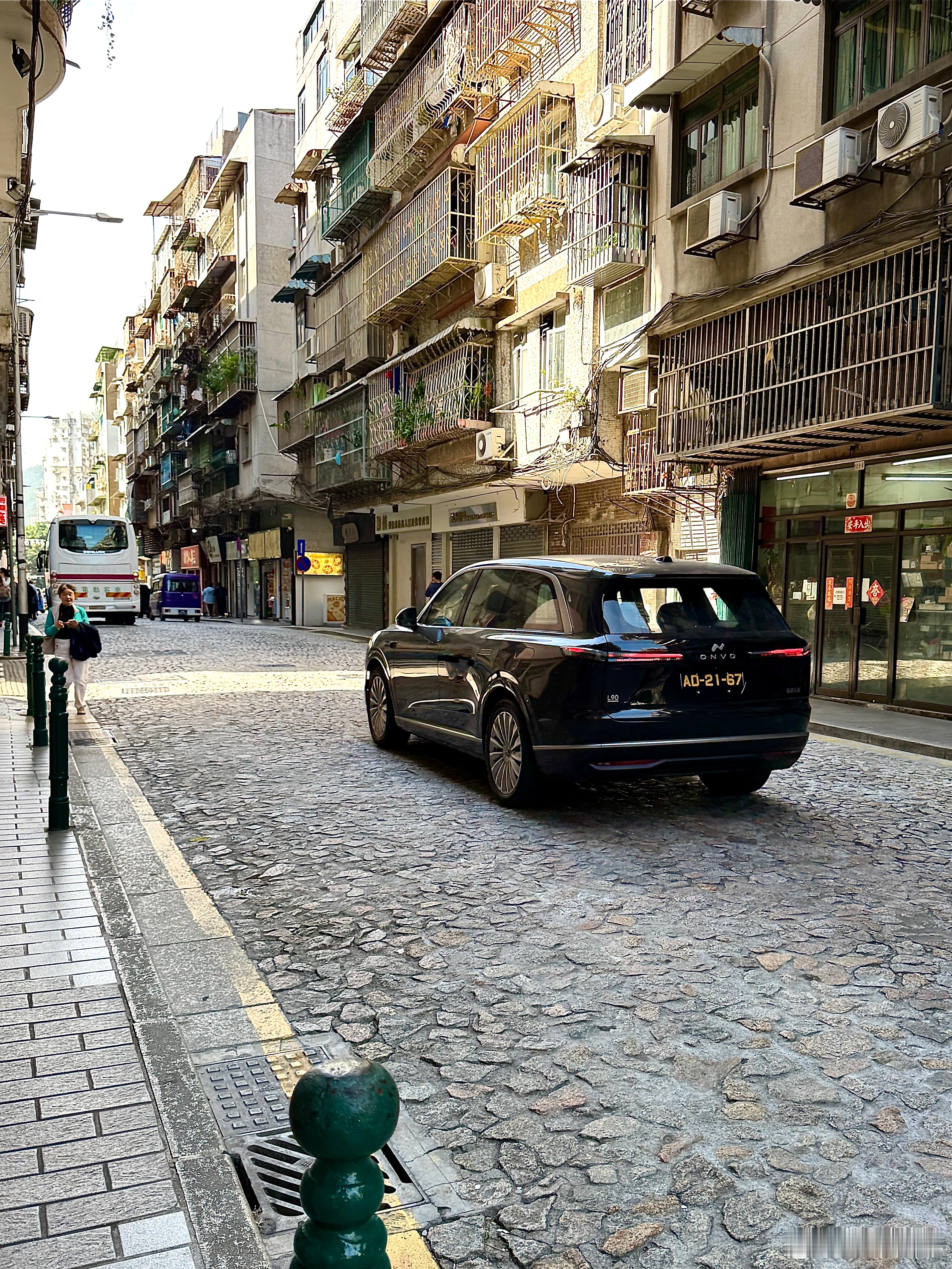 据说是澳门第一台乐道L90，这可太带感了电动兄弟乐道l90