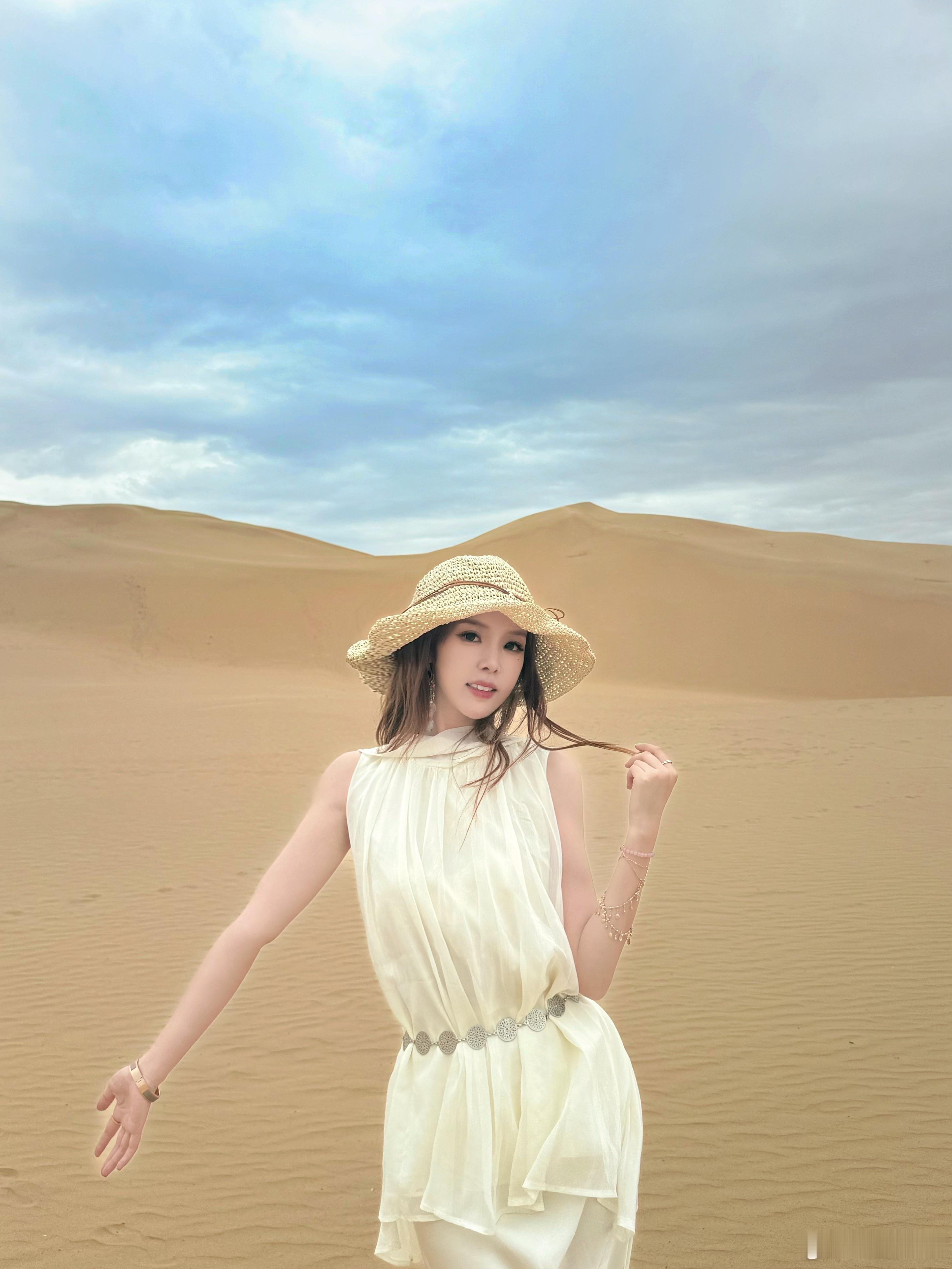 如果自由有声音 那就在沙漠里感受  ​​​