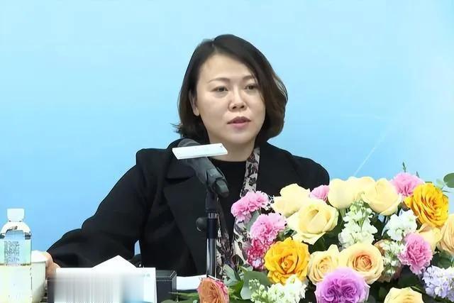 杨惠妍现身碧桂园11月管理会议，一切为了保交付！
近日碧桂园风波不断，任何一个动