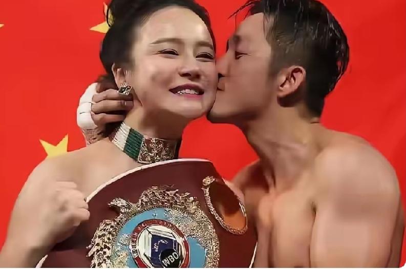 这是全网都不值得同情的夫妻！

他是顶尖拳击运动员，拿过奥运金牌，职业拳坛还拿过