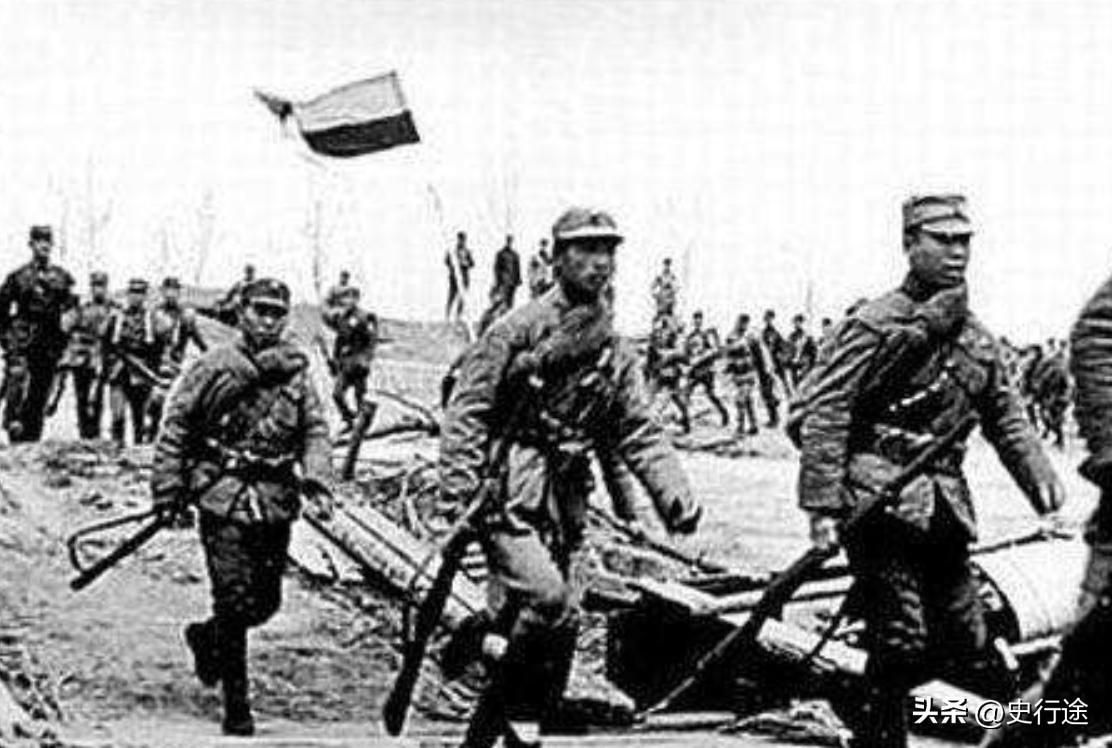 长沙会战10位主要指挥官：
1、薛岳——第九战区司令长官
2、罗卓英——第九战区