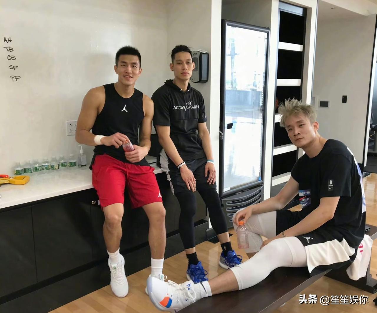 丁彦雨航退役刷屏，不是煽情，是一代人青春的葬礼。他是真正站在NBA门口的中国锋线