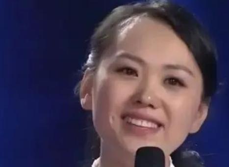 1995年，黑龙江一八岁女孩不幸患上癌症，父母变卖所有为她治病，可谁知，16岁时