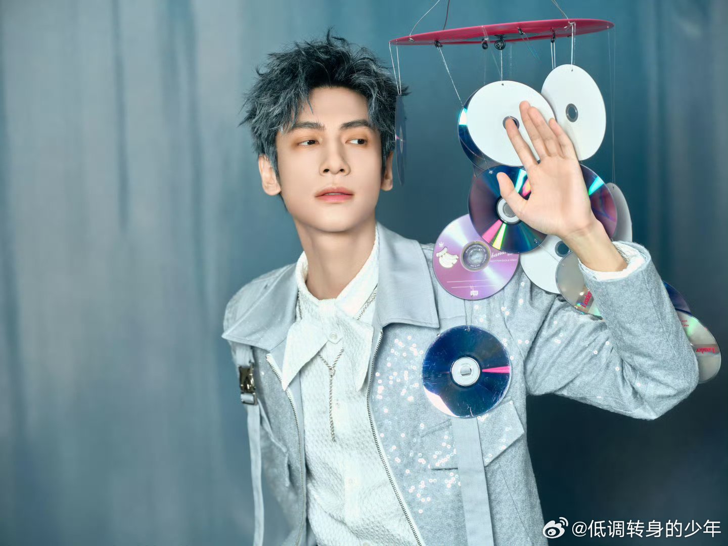 阜阳音乐节大屏里的罗云熙帅成啥了都！罗云熙大屏的神 