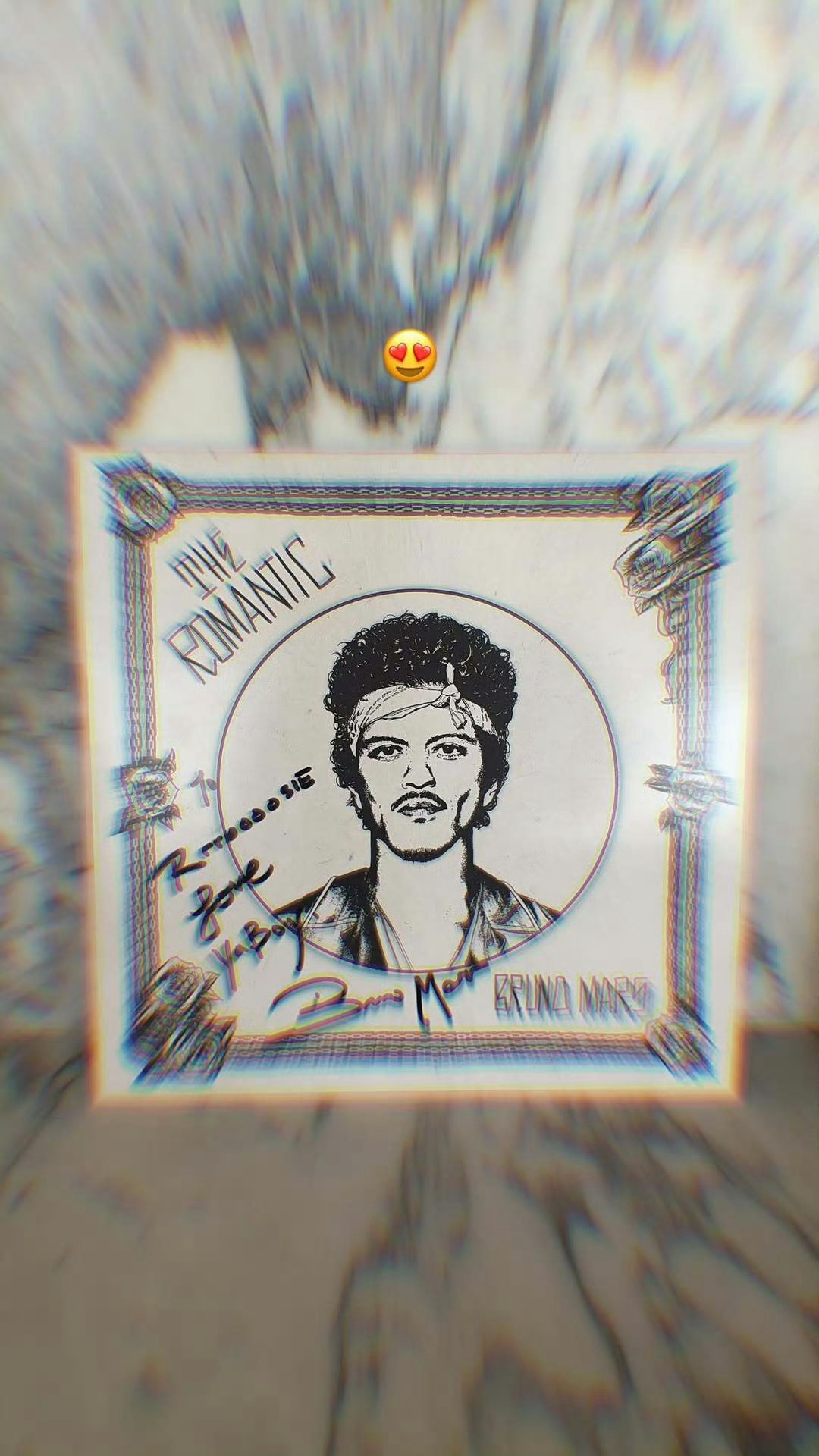 和火星哥友谊长久 火星送了自己的最新一张专辑黑胶给彩英 并附上手写🥂“To R