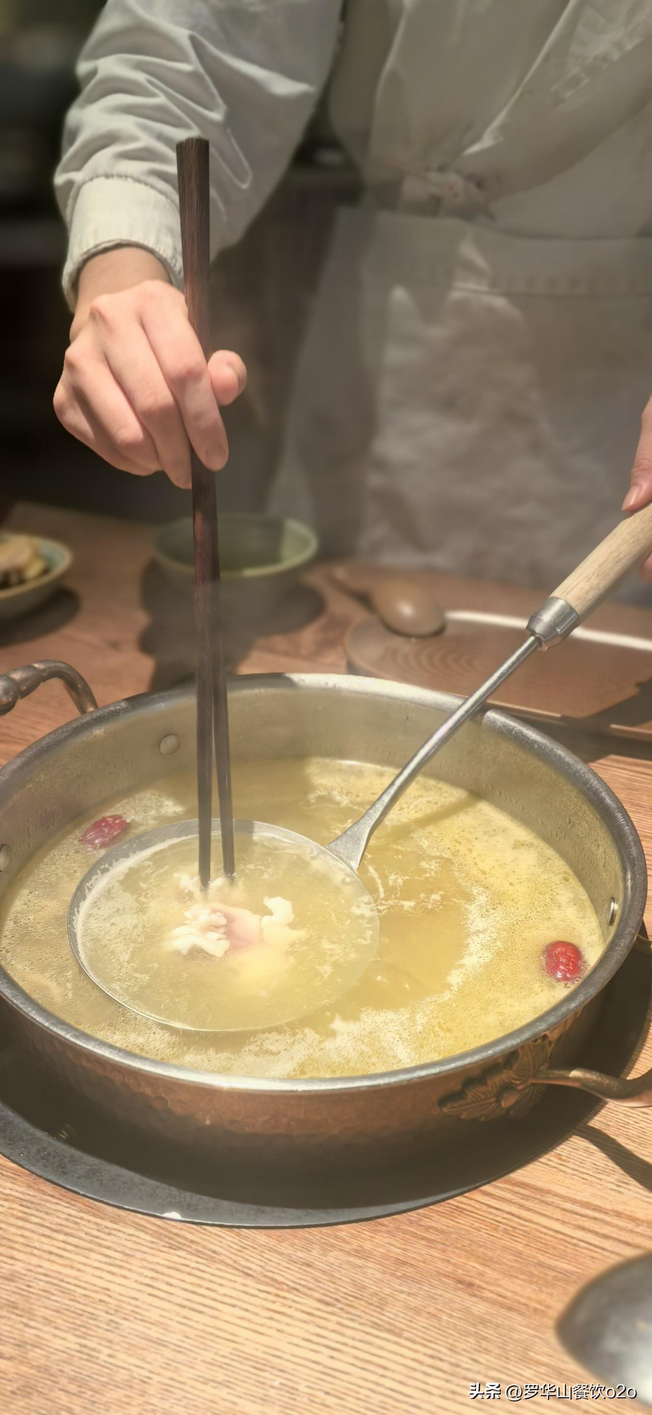 餐饮经营十度：高度、速度、跨度、精度、深度、力度、厚度、密度、广度、温度
​
​