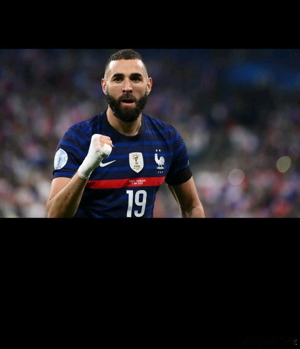 12月14日讯 根据法国媒体RMC的报道，在本周六进行的法国足协大会期间，法国足