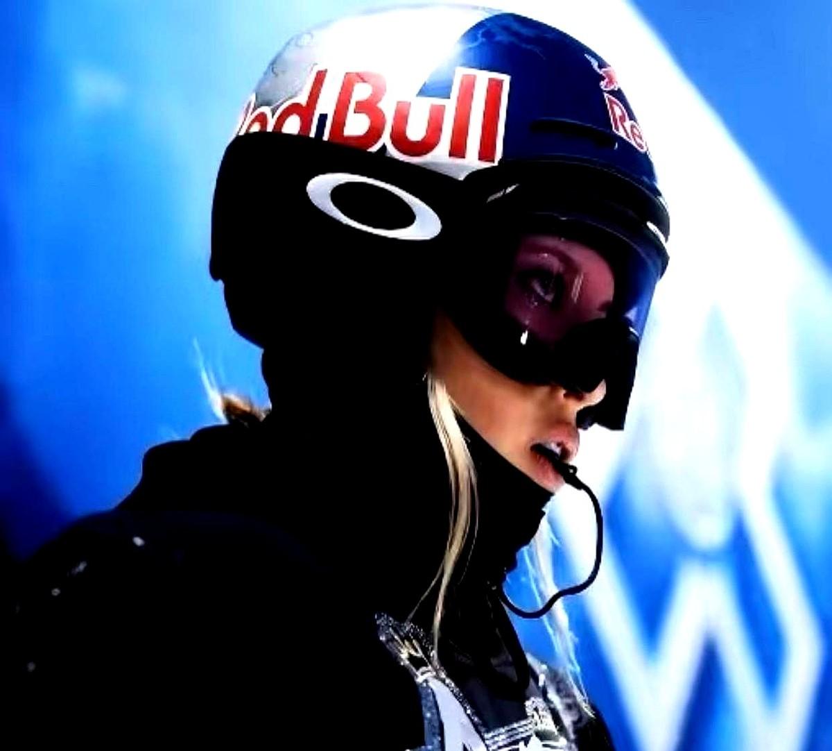 拿了两块奥运银牌，却被记者追问：你这是不是丢了两块金牌？

这是谷爱凌在2026