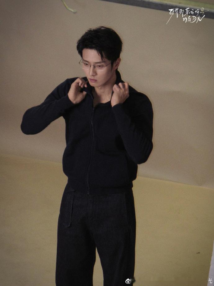 张婧仪陈靖可定妆花絮照张婧仪陈靖可的初次相遇反转魅力 张婧仪陈靖可定妆花絮照，张