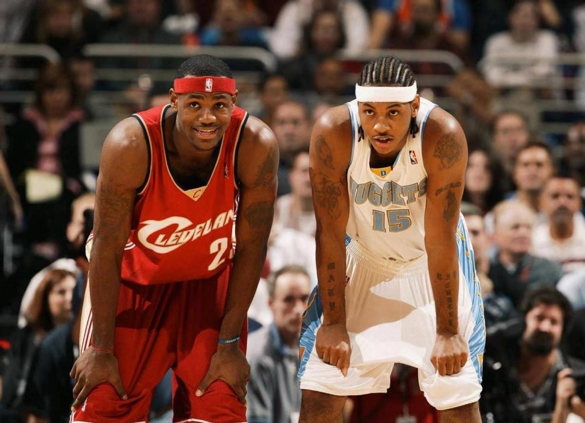 04年最佳新秀之争，安东尼数据更好，为什么会给詹姆斯？
常规赛
卡梅隆·安东尼 