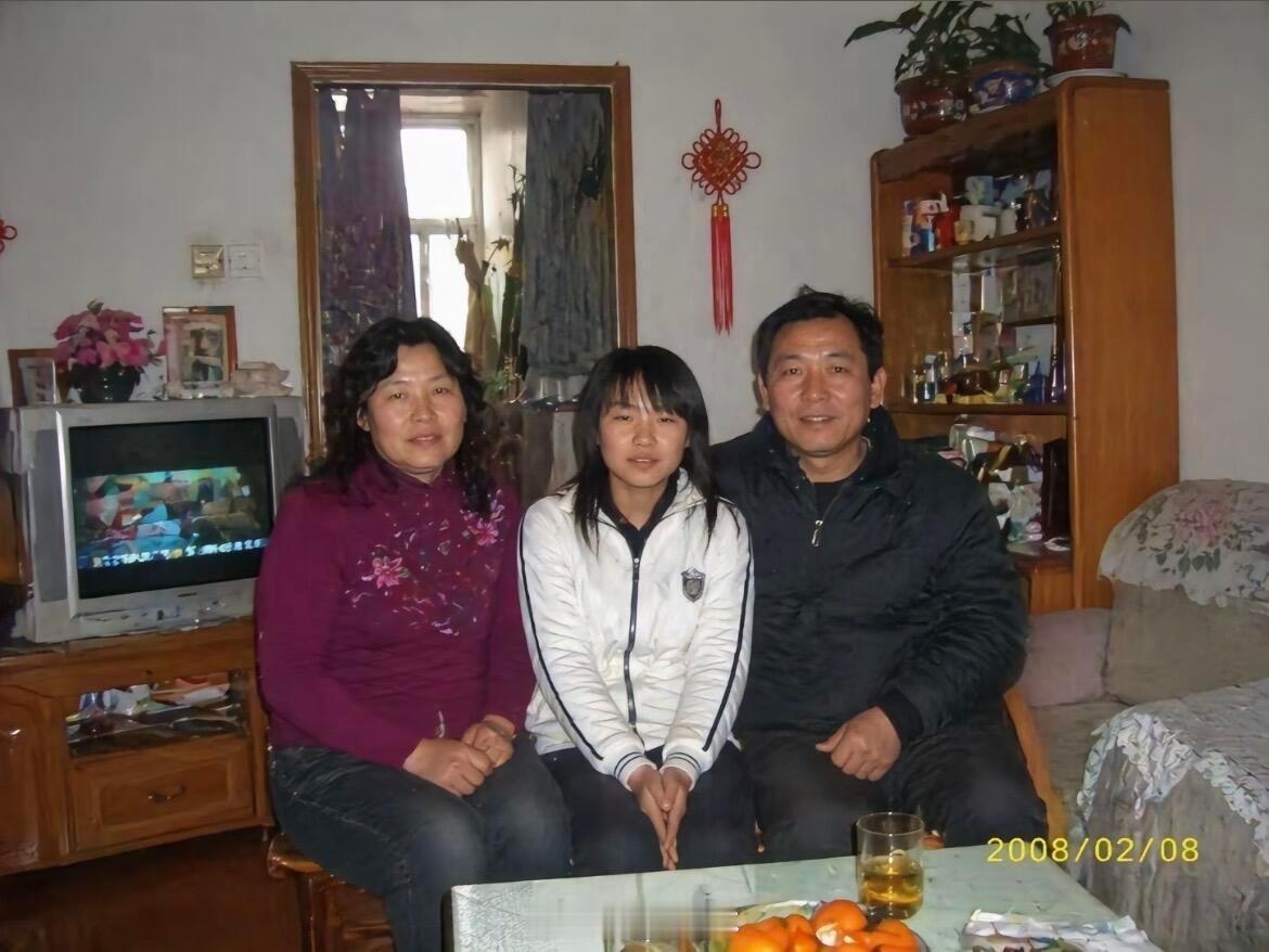 鉴定网络热门AI图片 AI生成图片现在已经这么逼真了。如果不告诉我的话，真的已经