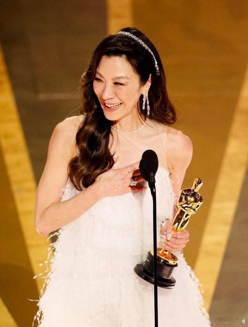 杨紫琼新片台词感染力 从娱乐向预告到深度人物预告，杨紫琼完美共情赵艳红，不认妥协