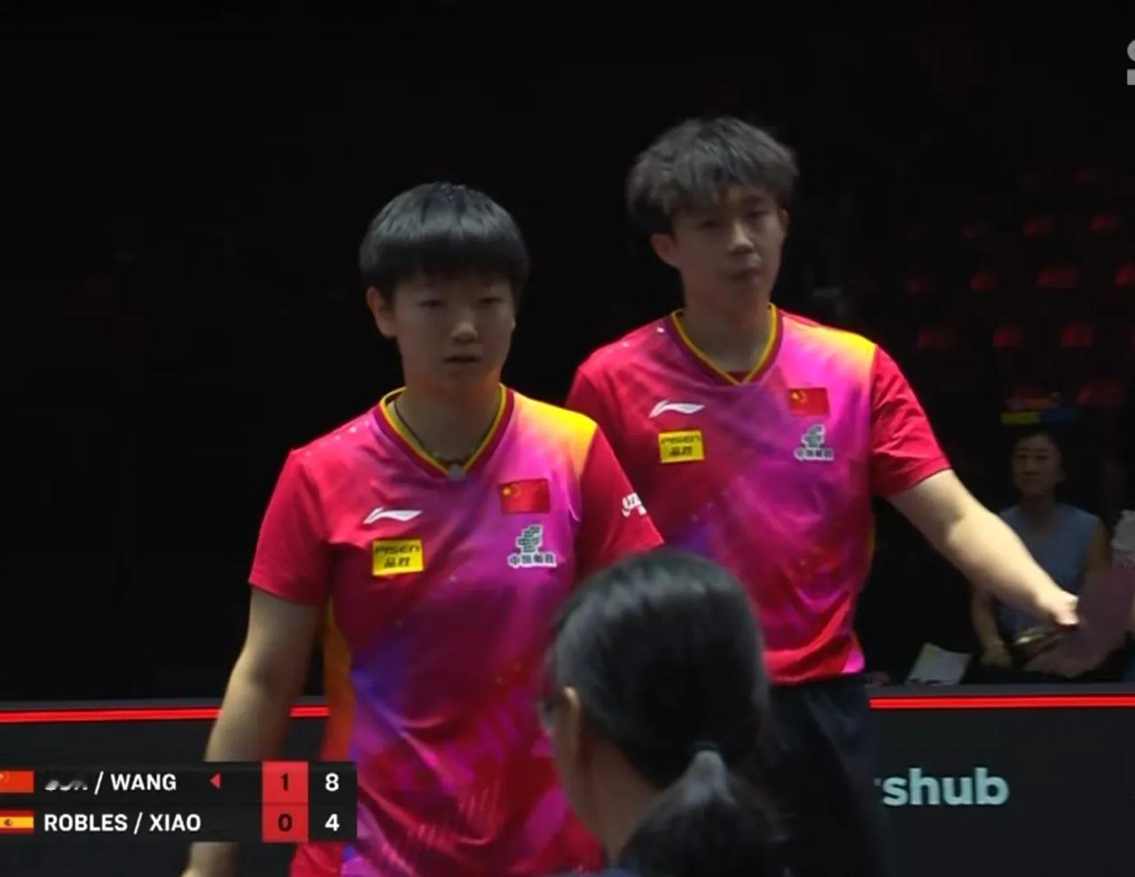 莎头组合稳扎稳打 成功晋级混双四强
王楚钦/孙颖莎3-0罗伯勒斯/肖瑶茜
#WT