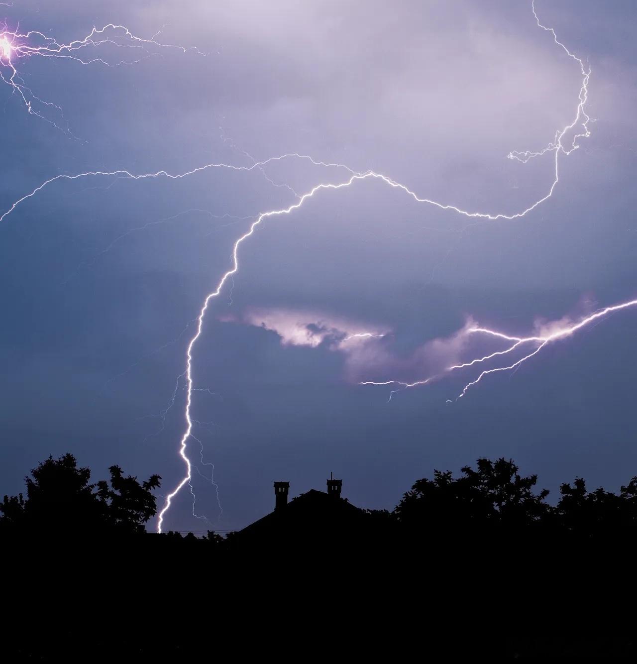 A股：反弹站稳3880点，迹象表明了，下周A股市场可能这样走！  昨天市场修复反