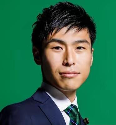 日本共产党政策委员会长、参议员山添拓12月19日发文写道：“真正的问题是首相办公