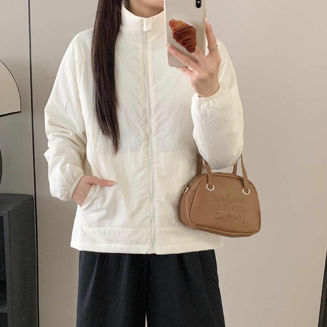 #这个好物闭眼入# 购买链接 🛒 ：轩齐情侣款羊毛云绒0压感轻量马甲/外套