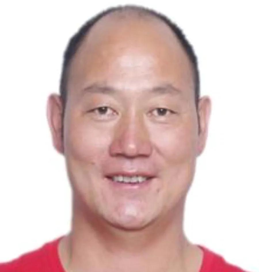 云南皮划艇队范教练，可能要面临3个窘境：
1、工作保不住了：以目前基本属实的事实