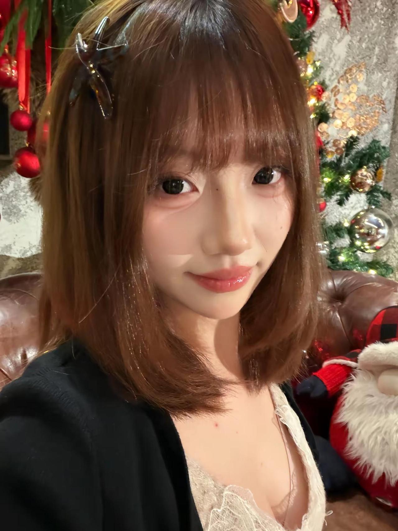 想把自己变帅只为衬托你