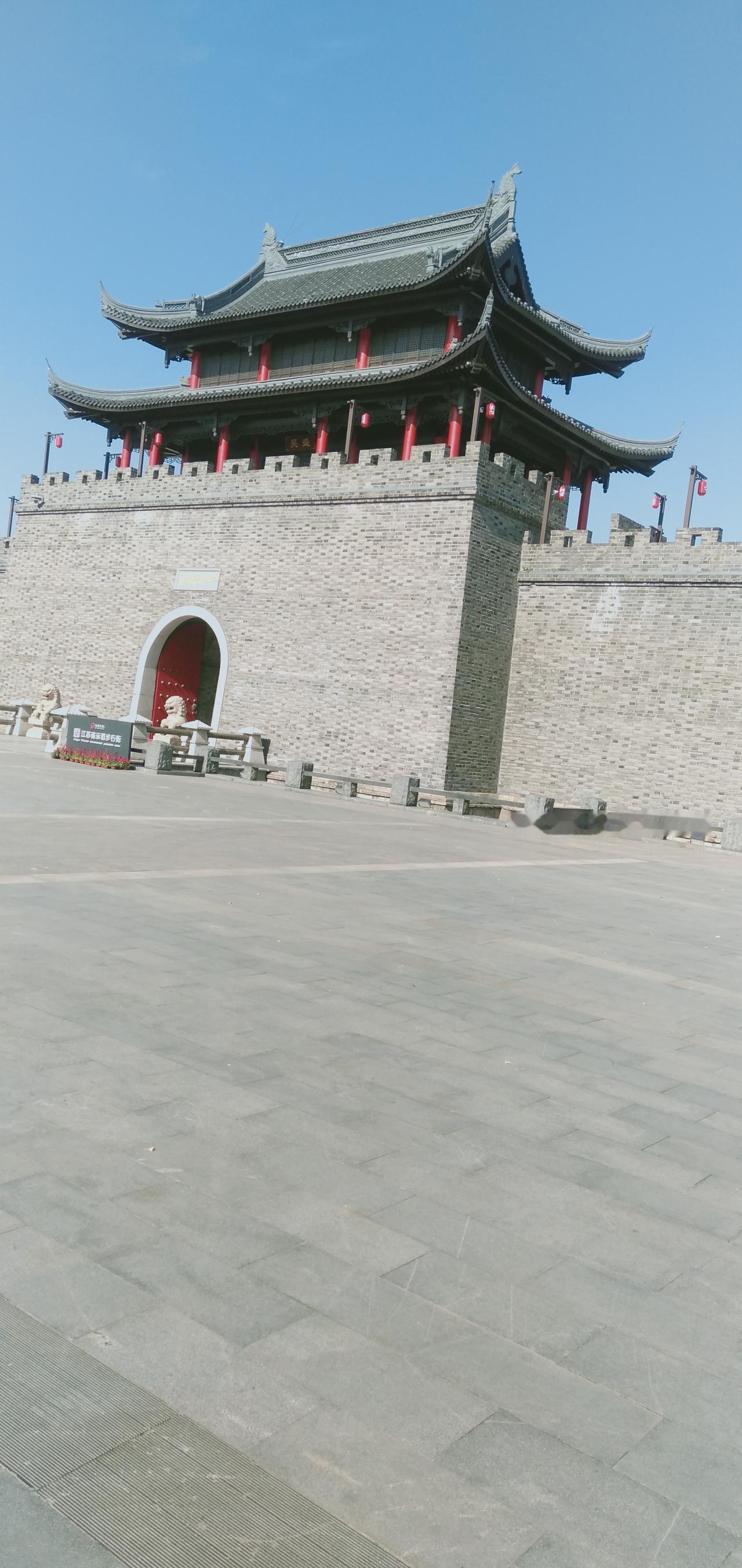 看到“70岁儿子将荔枝带给94岁老父亲”这事儿，心里暖乎乎的。中国人均预期寿命7