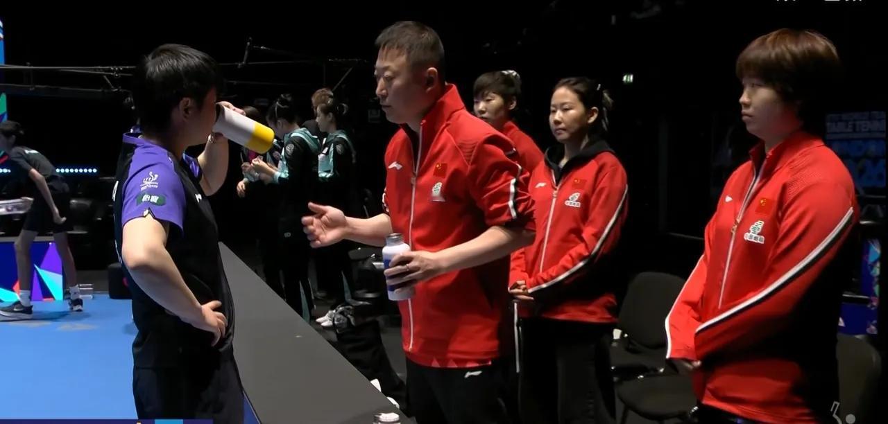 女团击败韩国，蒯曼神色落魄！还有机会吗？
其实，马琳对蒯曼是当成第三单打来培养的