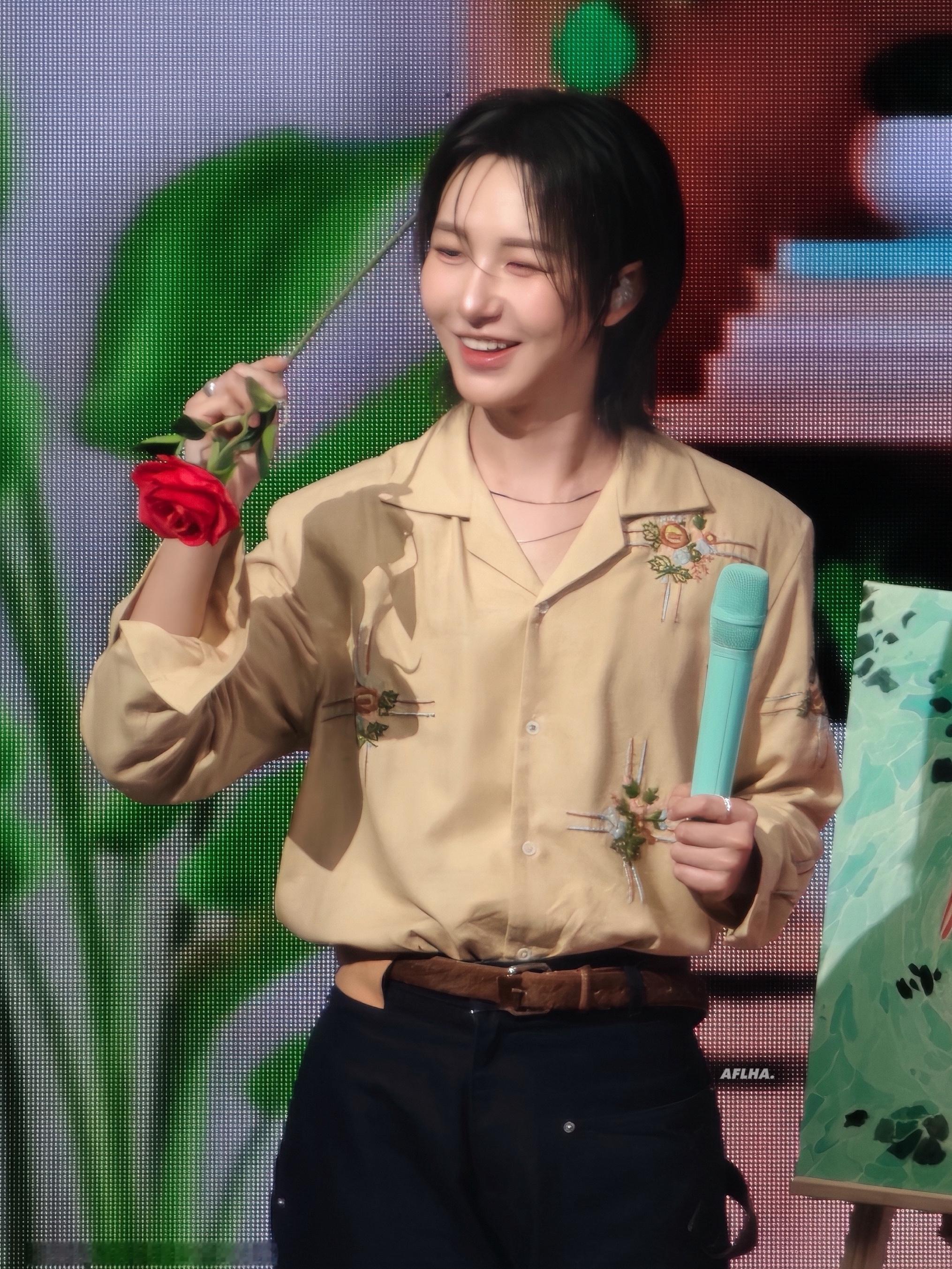 丸啦 好喜欢这个小rj 😚 