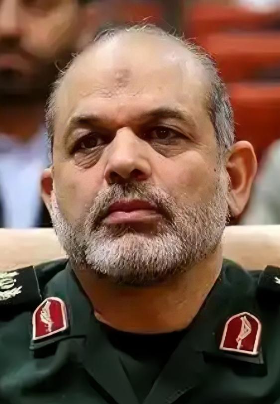 关键时刻，伊朗把一个全球通缉犯请出山，就任伊斯兰革命卫队最高领导人，唱的是哪一曲