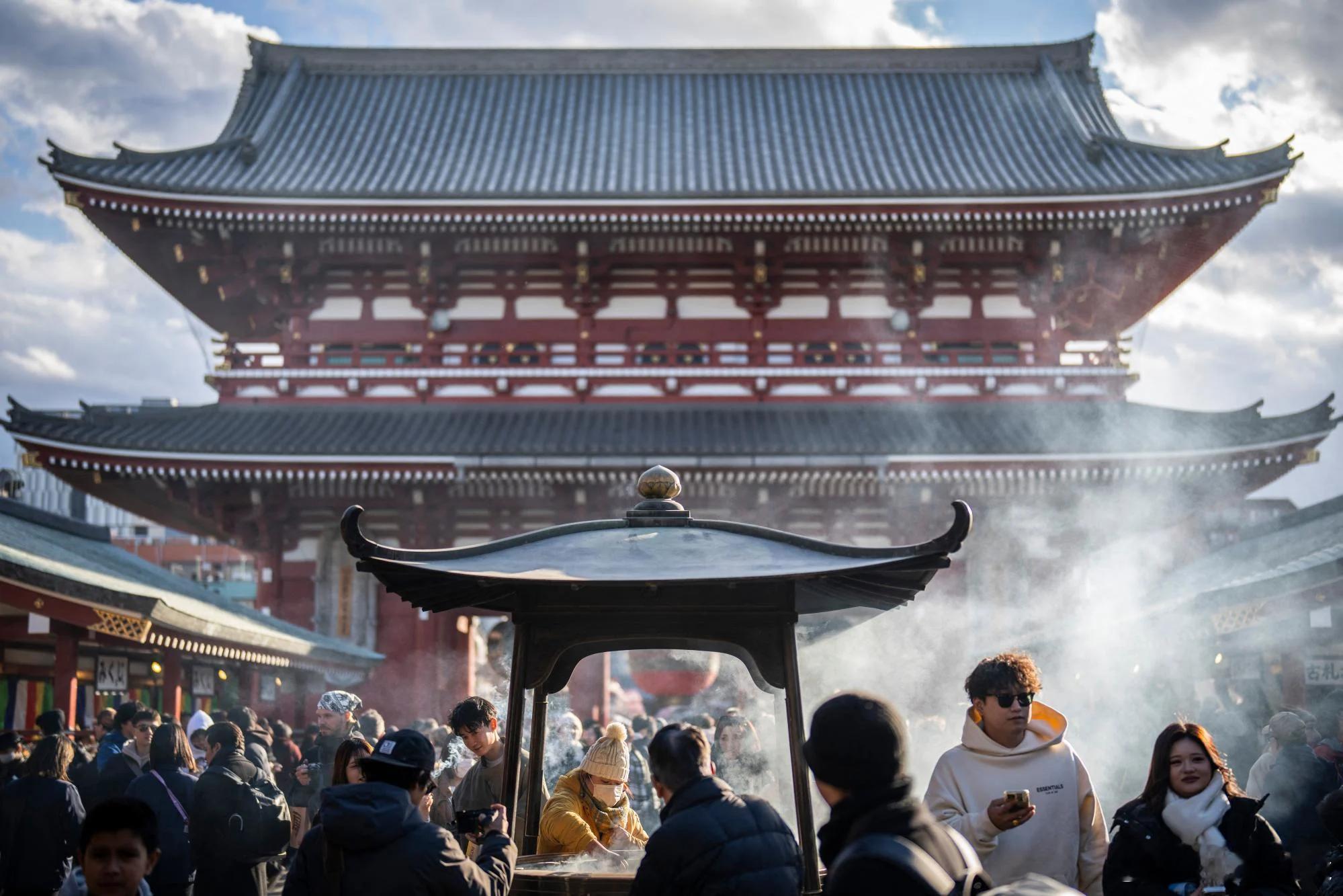 【中国游客因台湾争议抵制日本】（卫报）受北京和东京之间因台湾安全问题而引发的激烈