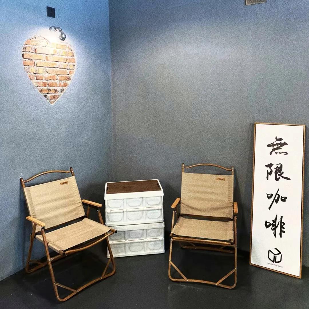台山咖啡：無限♾️咖啡
位于台山市宜禧南路265號保利公館商業2號樓101號室。