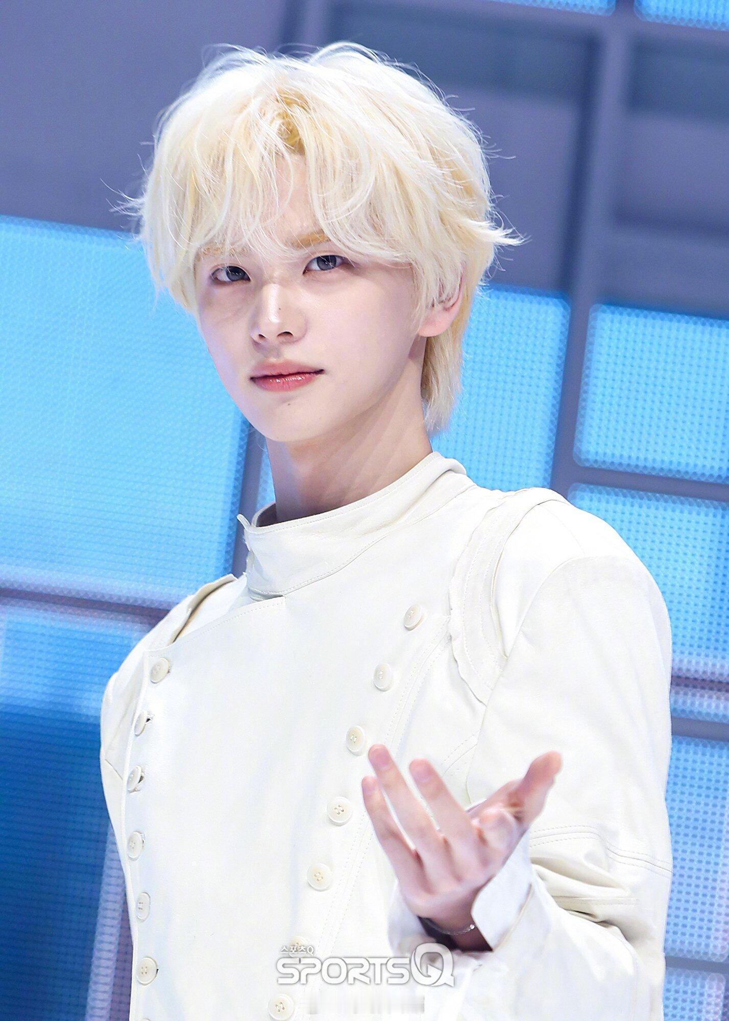 申惟完全王子来的…… 