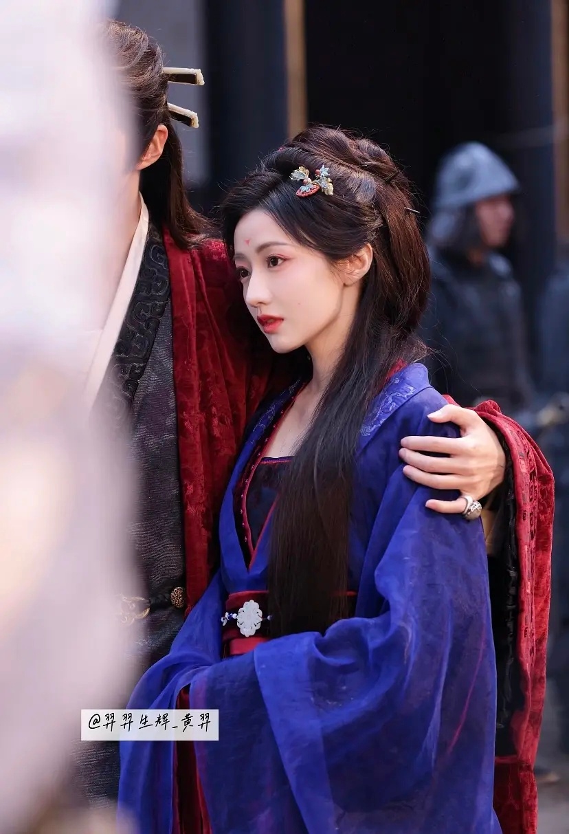 黄奕这状态简直开挂了，灵气满满！ 