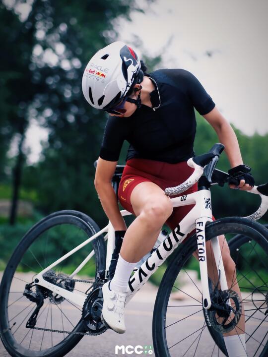 红牛厉害，不代表我厉害