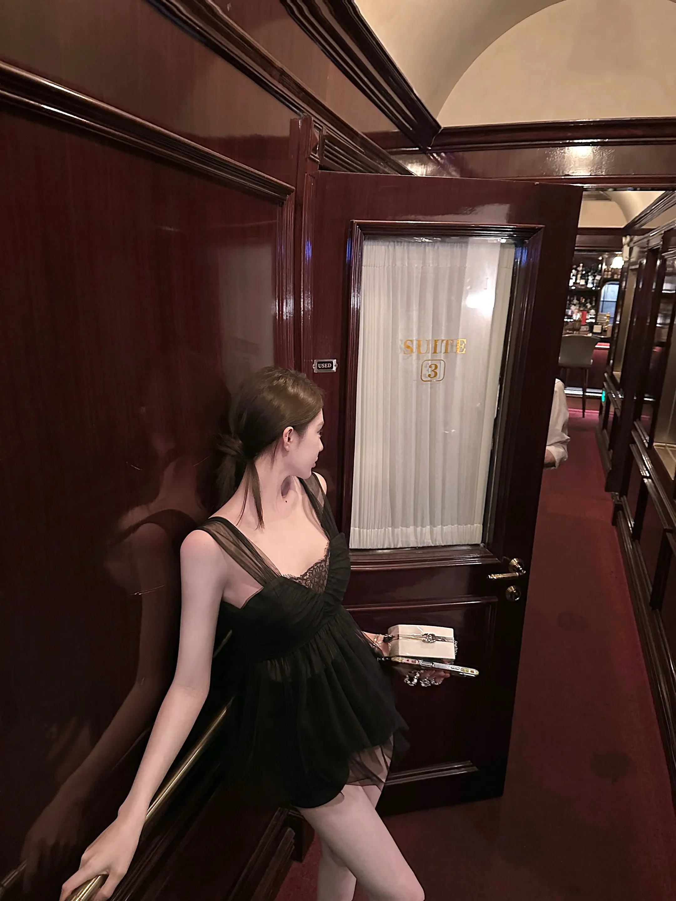 人总是把轻易得到的东西弃如敝履。