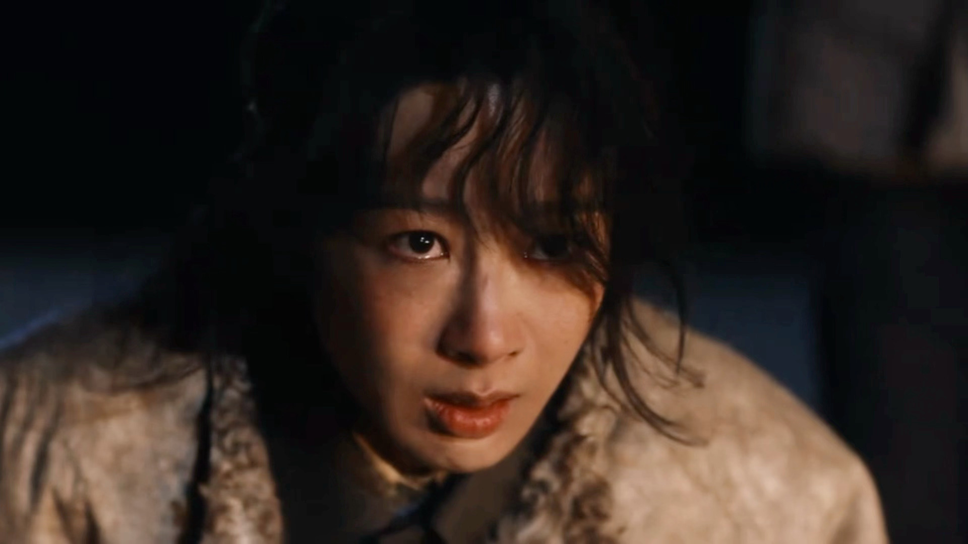 就这么会演。。。见到剥皮子的震撼和悲伤 冬智巴倒地无助再到看到弟弟的难以置信。。