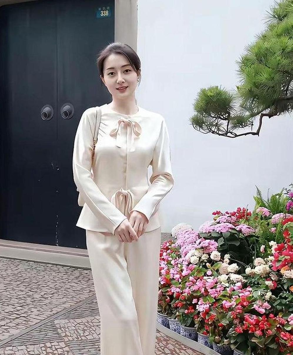 太美了，美的不像真人！