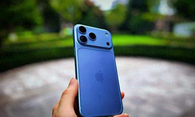 用满一年后换回iPhone 18 Pro，我终于明白差距在哪