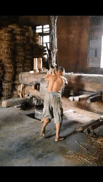 如今机械化程度如此之高，为何还要采用这种笨重的榨油方法呢？它榨出的油，真的和机器