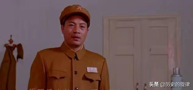 1962年特赦师长黄剑夫深夜赴约，首长一项安排，让国军旧部全员震惊
 
1962