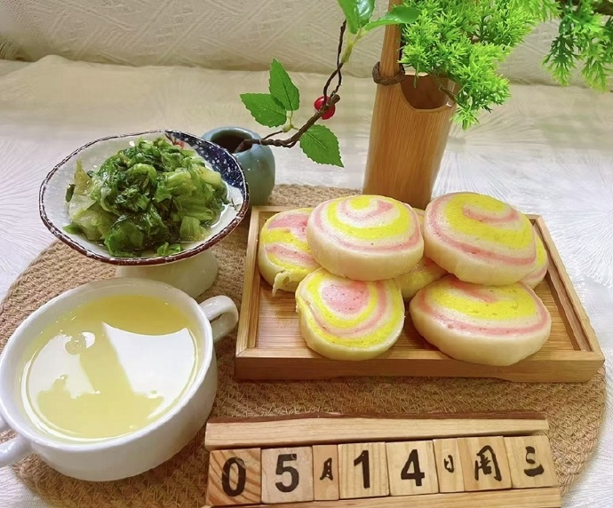 【#涉事园长也吃了颜料食品#】#血铅事件27人被追责问责##甘肃幼儿血铅异常调查