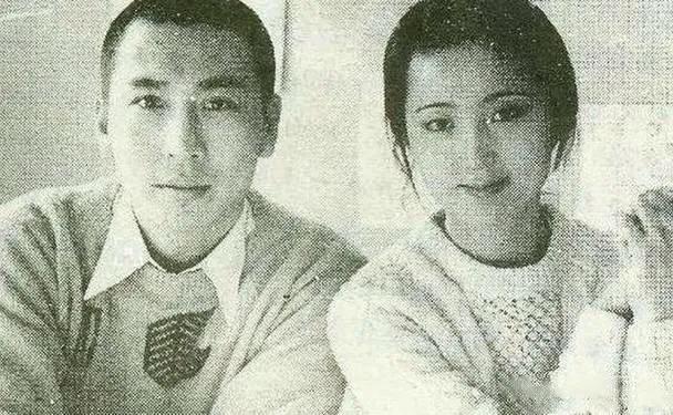 曾经的曾经，都是美好和圆满的。
“黛玉”陈晓旭和丈夫毕彦君的温馨时刻，1987年