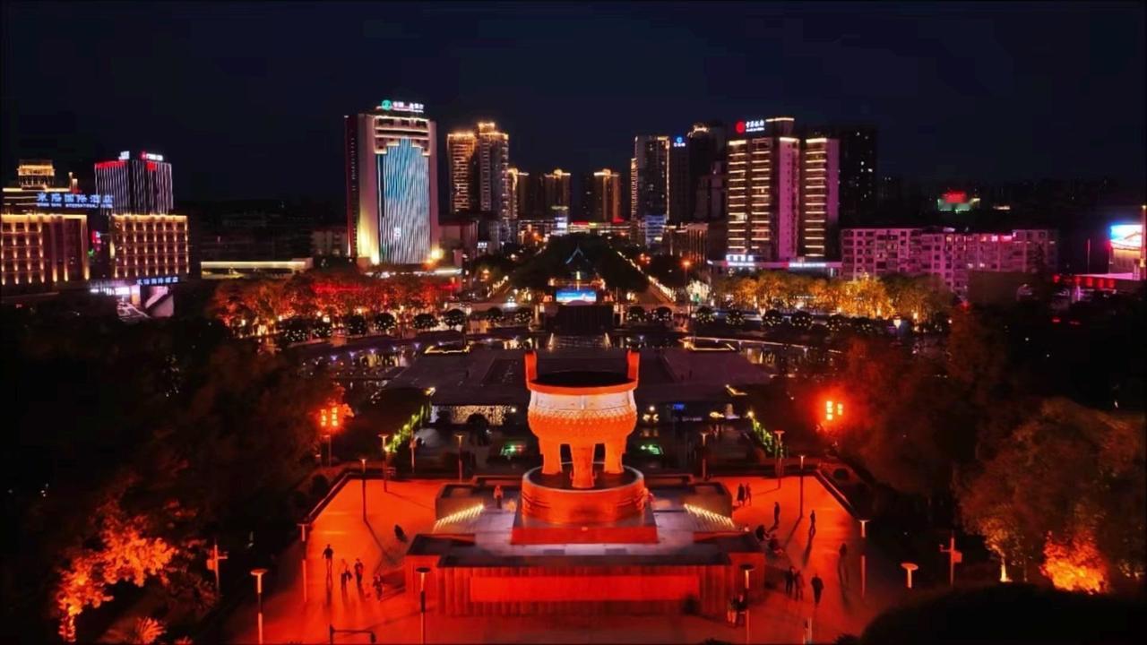 🏮在广安，一半红色一半诗意｜五一限定浪漫
🌶️广安五一狂欢全攻略来啦！建川博