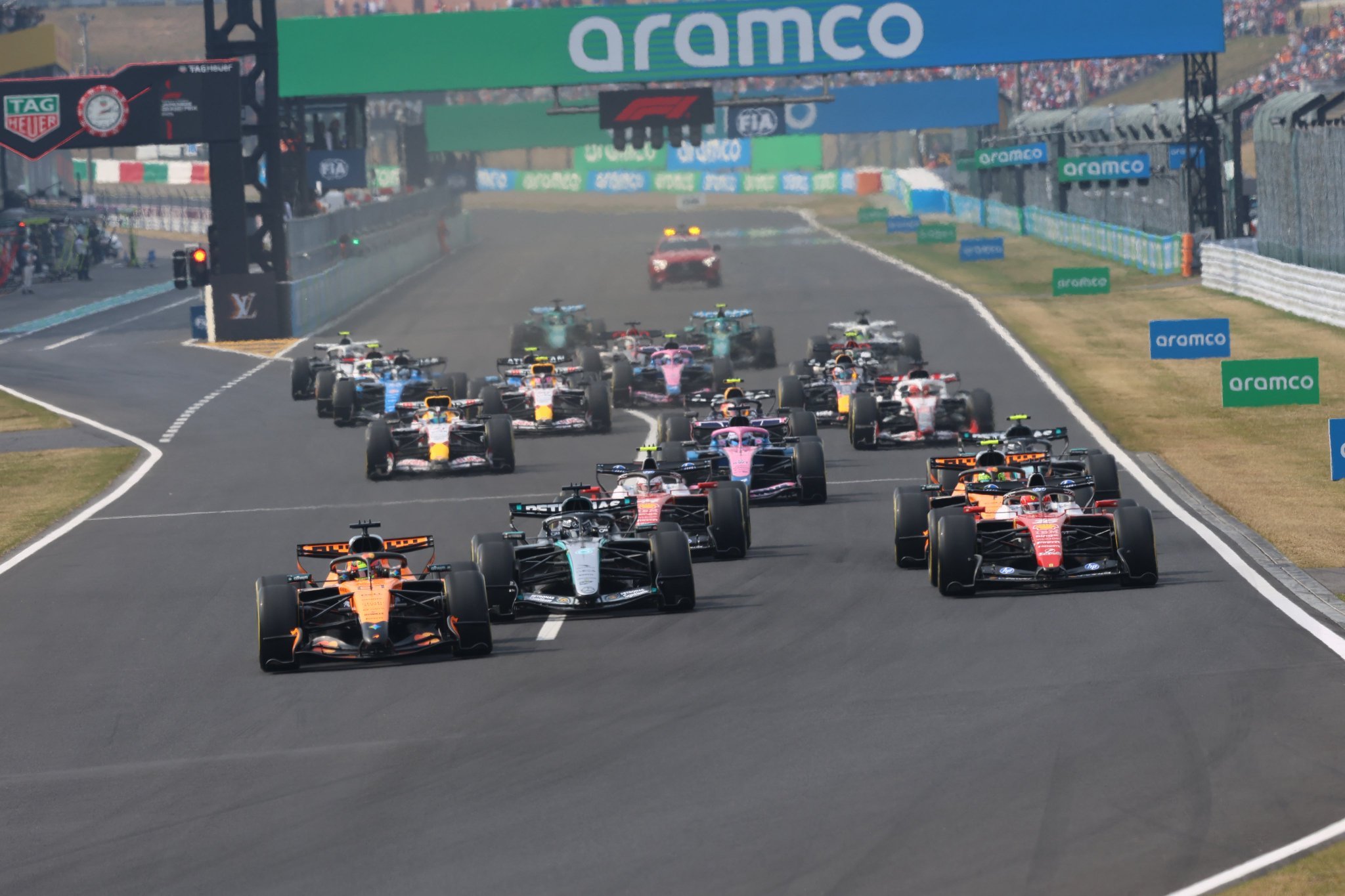 2026f1日本大奖赛 正赛起跑迈凯轮今天的速度很不错F1McLaren